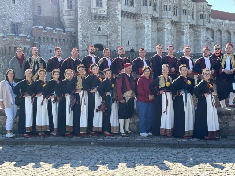 img 0b94928053edb5b96e5bdfb7c94e37ed v