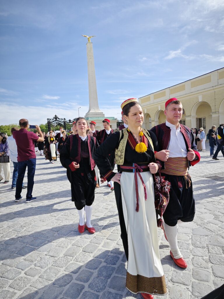 img 20240428 090927 1